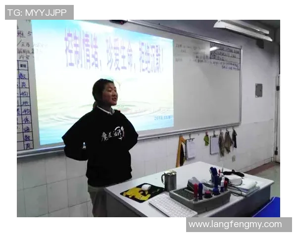 南京网球队边路渗透战术解析与热点动态探讨