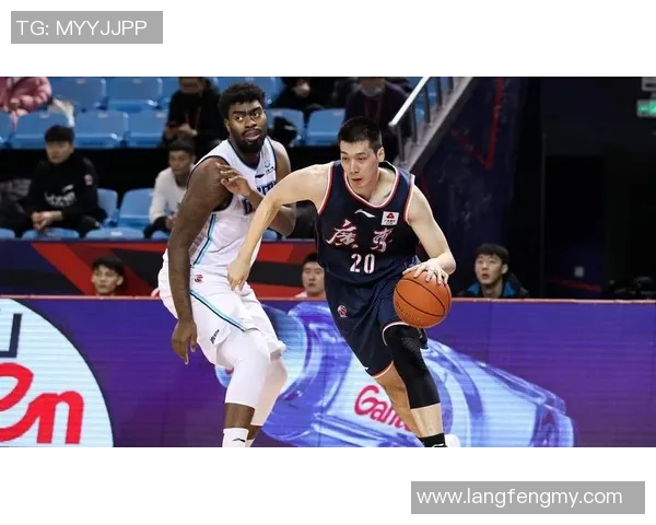 成都篮球队在世界锦标赛积分榜上以58分稳居第一名展现强劲实力