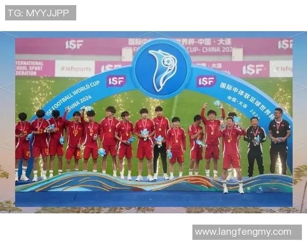 西安足球队杯赛逆袭之旅展现团结拼搏精神与不屈信念