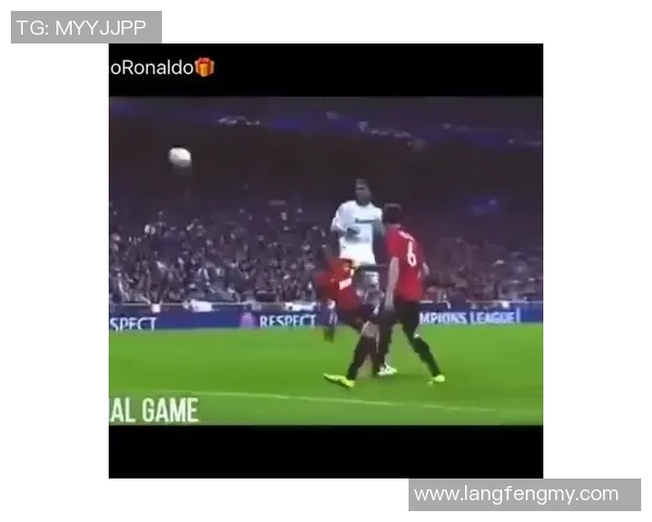 足球明星U盘挂绳的魅力与实用性完美结合，助你随时随地展示热爱与个性