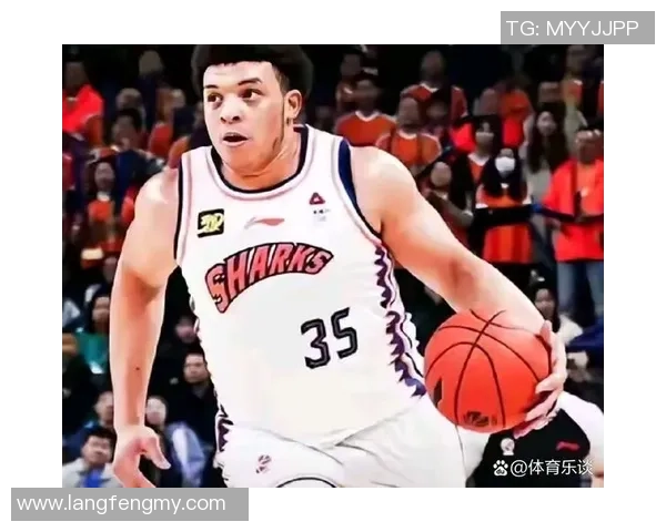 重庆网球队在全国锦标赛积分榜上以61分稳居第一名展现强劲实力